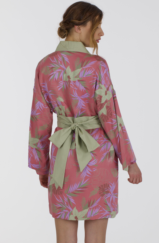 Naoko, printed woven kimono. Ingram Woman