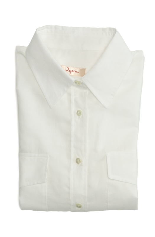 MIRANDA shirt, oversized fit and slightly cropped length, double patch pocket with flap, pure cotton muslin