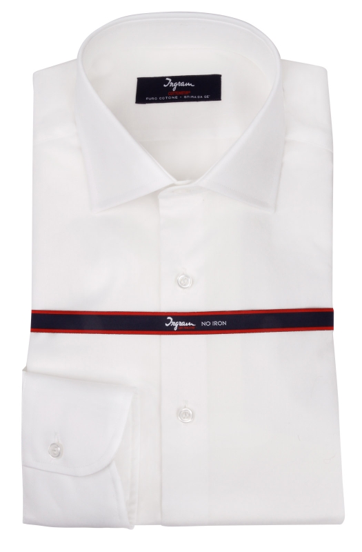 Ingram Cottonstir shirt with a semi-French collar and classic fit