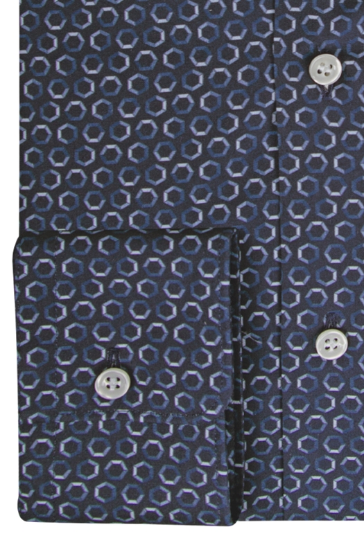 Slim fit men’s shirt with repeating geometric hexagon pattern