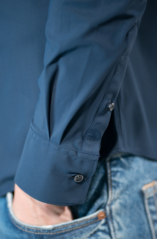 Camicia Dynamo in highly breathable technical fabric. Ingram Men’s