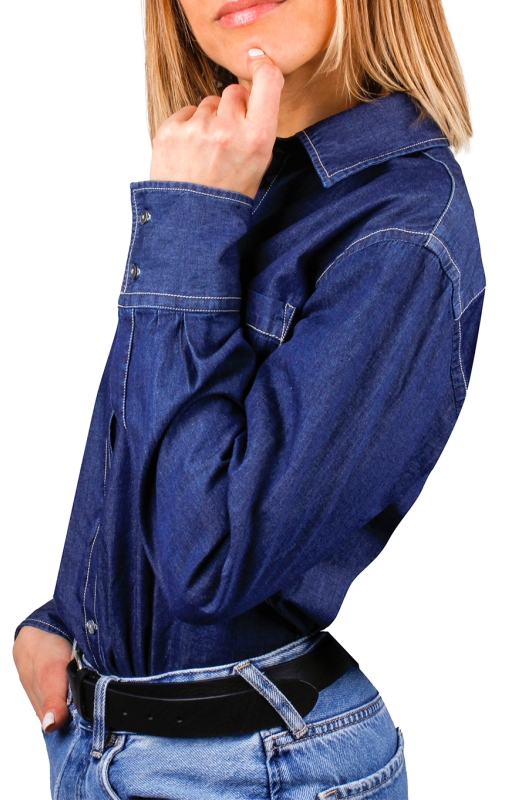Women’s RIVA denim blouse, with pockets and contrasting thread