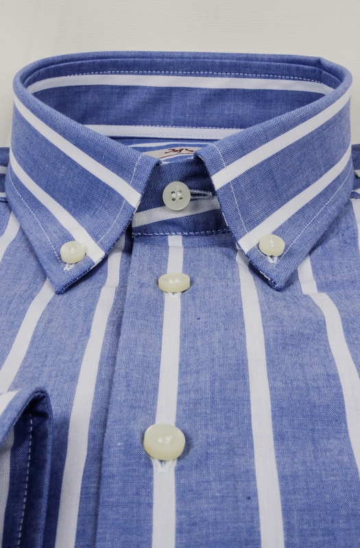 Camicia Ingram in cotone rigato azzurro, collo button down