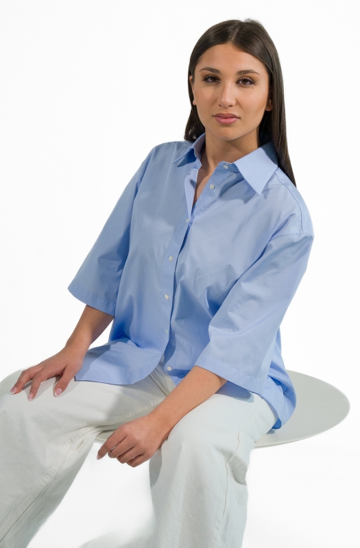 MARTA shirt, oversized fit and slightly cropped length, pure cotton